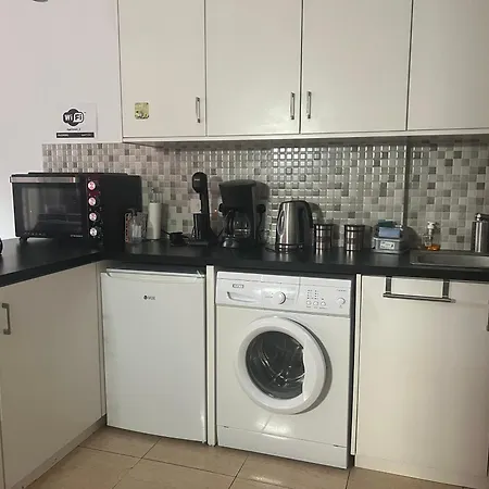 Charalambous Appartement *