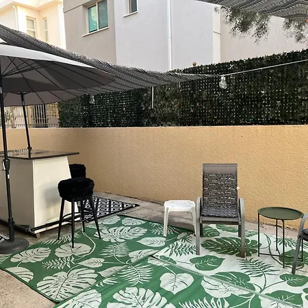 Charalambous Apartment *